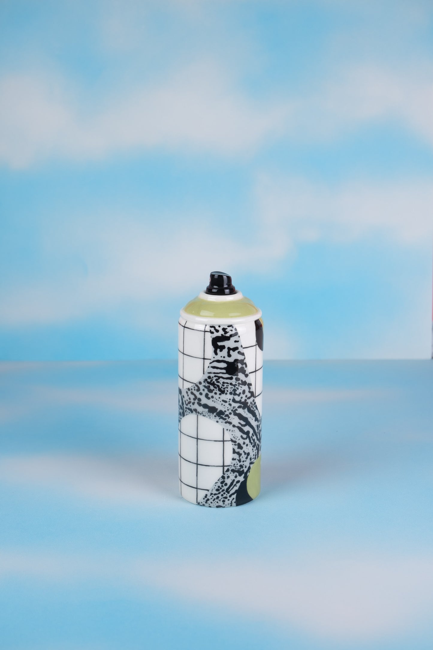 Gray Geometric Ceramic Can Sculpture - MINX Factory