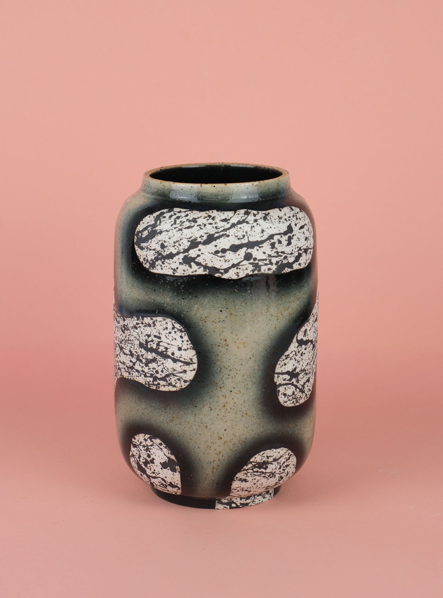 Nucleus Vase