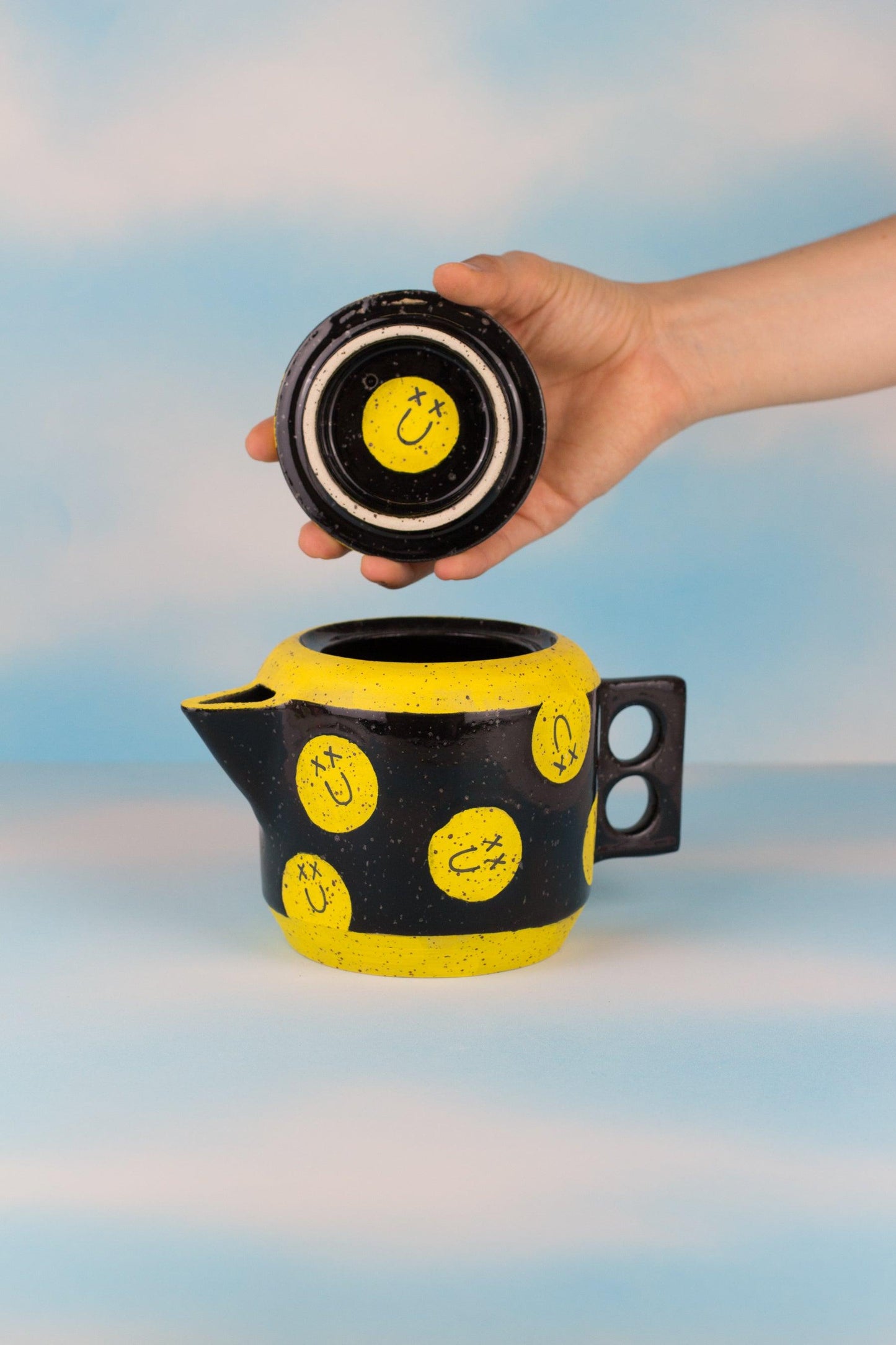 Black Smiley Ceramic Teapot - MINX Factory
