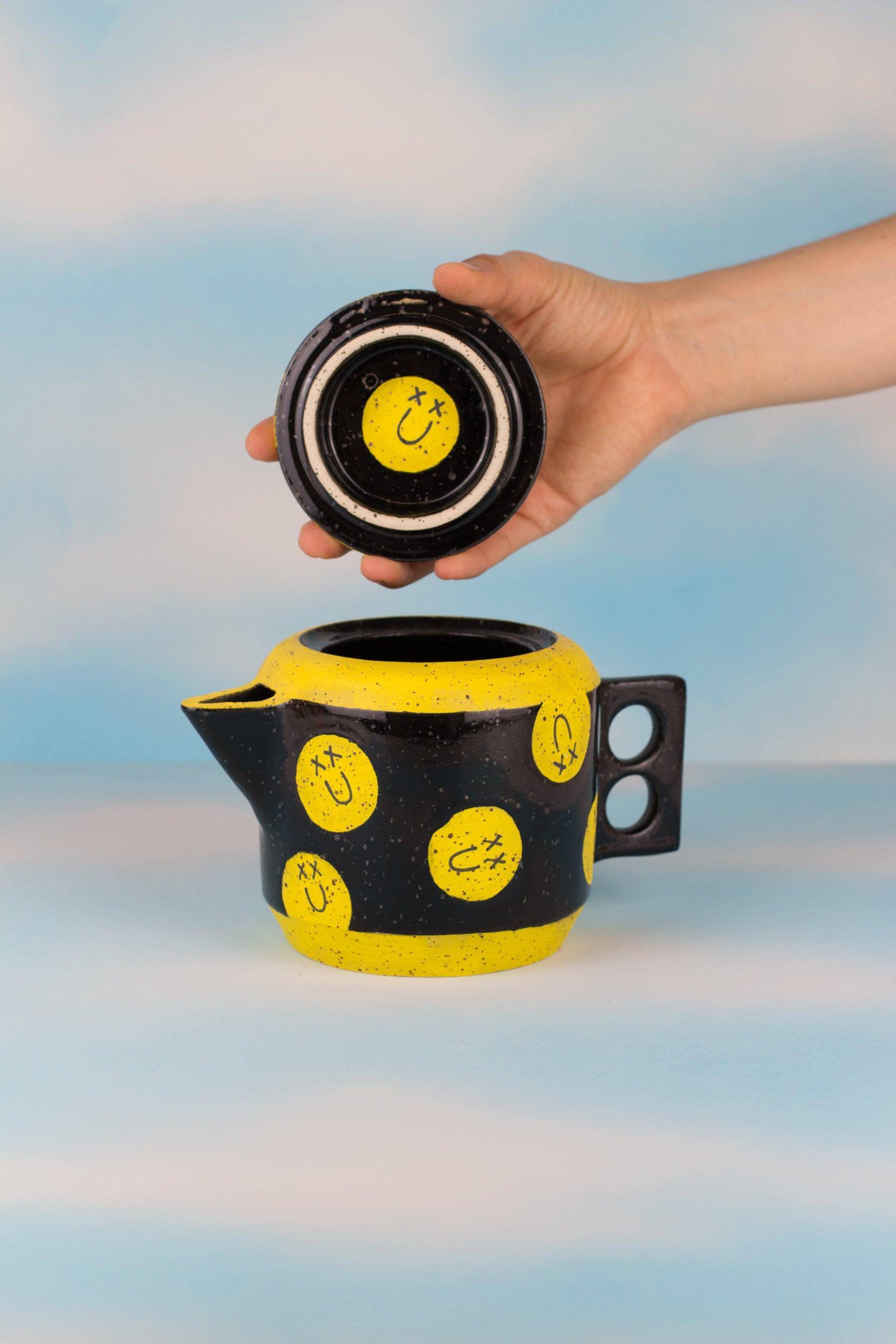 Black Smiley Ceramic Teapot - MINX Factory