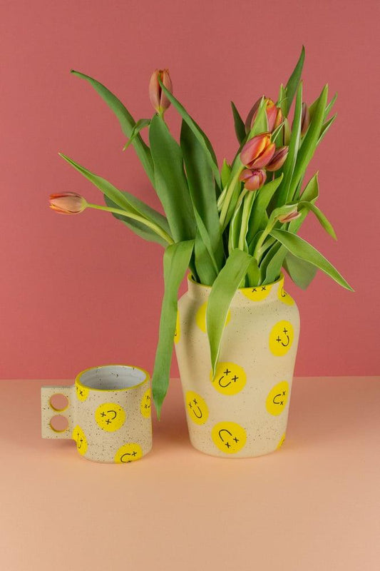 Smiley Vase - MINX Factory