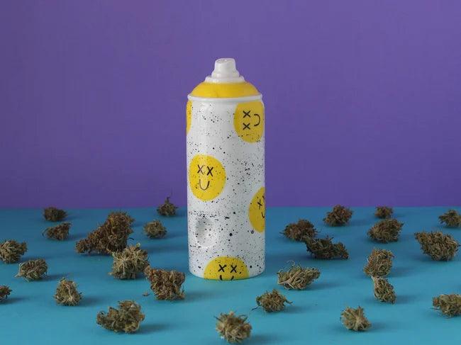 PRE- ORDER / Smiley Pipe Spray can - MINX Factory