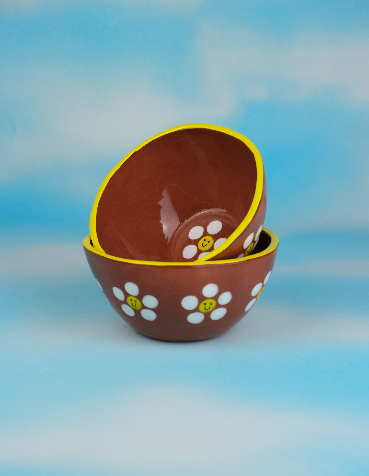 Terracota Daisy Smiley Bowl