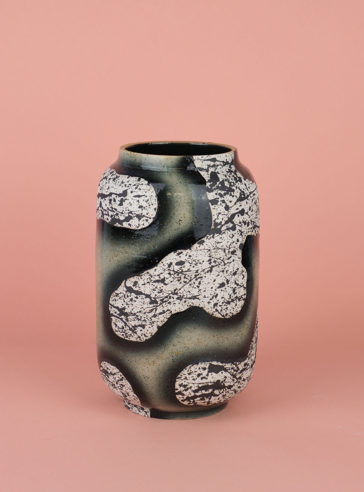 Nucleus Vase