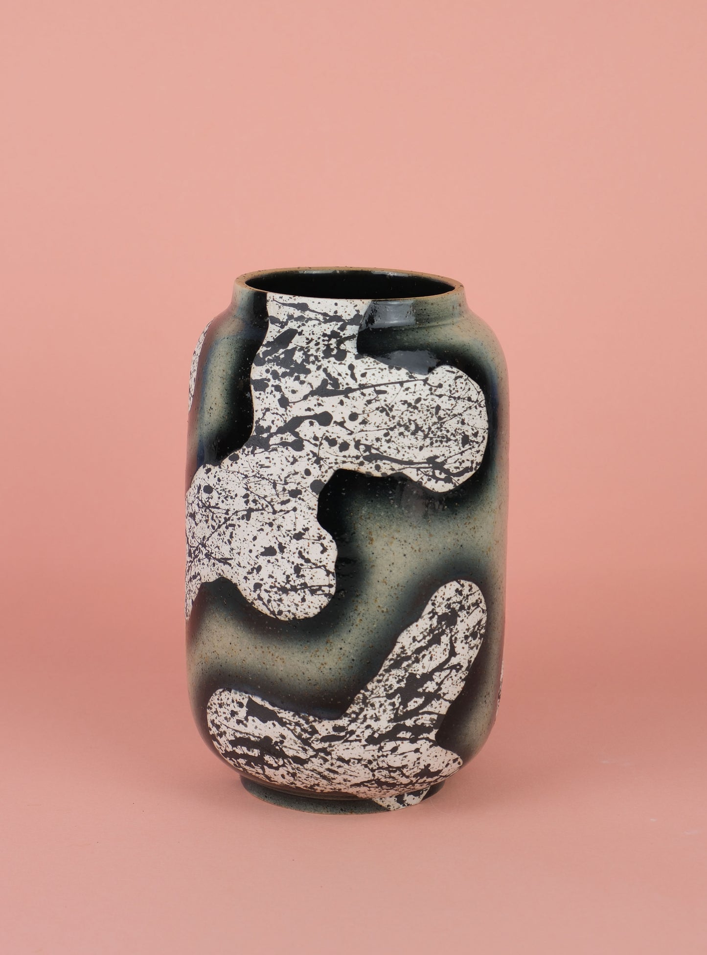 Nucleus Vase