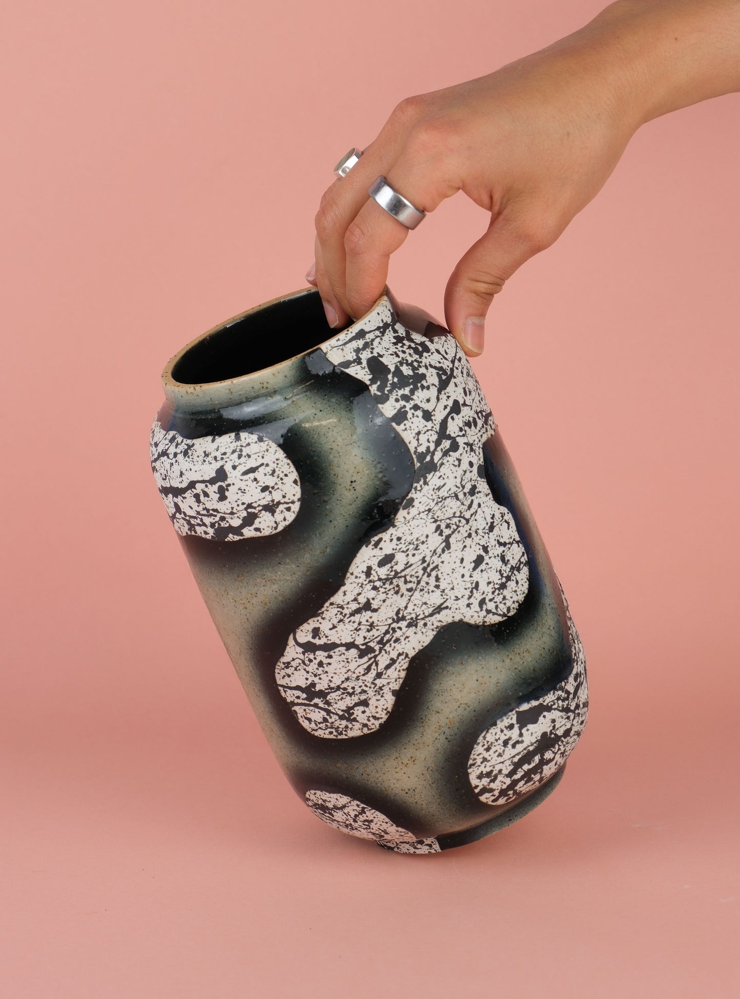 Nucleus Vase
