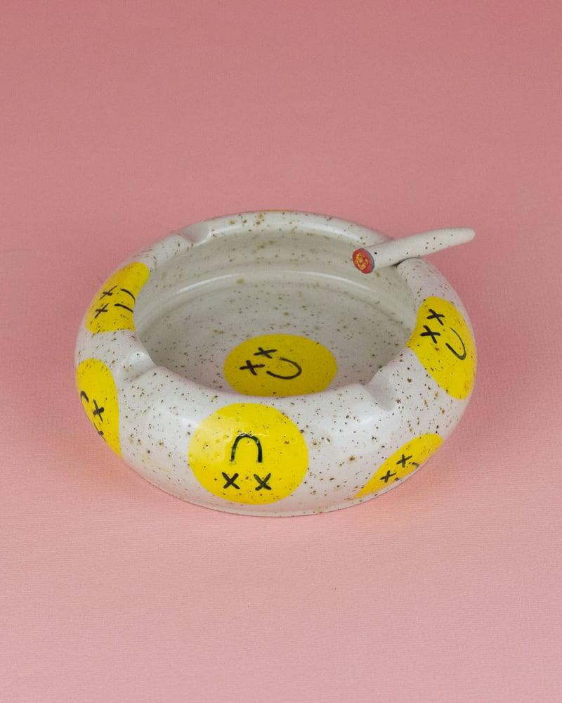 Smiley Ashtray - MINX Factory