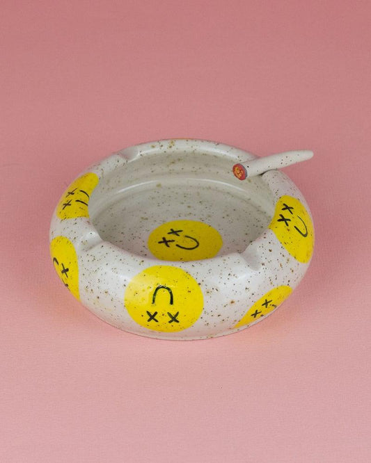 Smiley Ashtray - MINX Factory